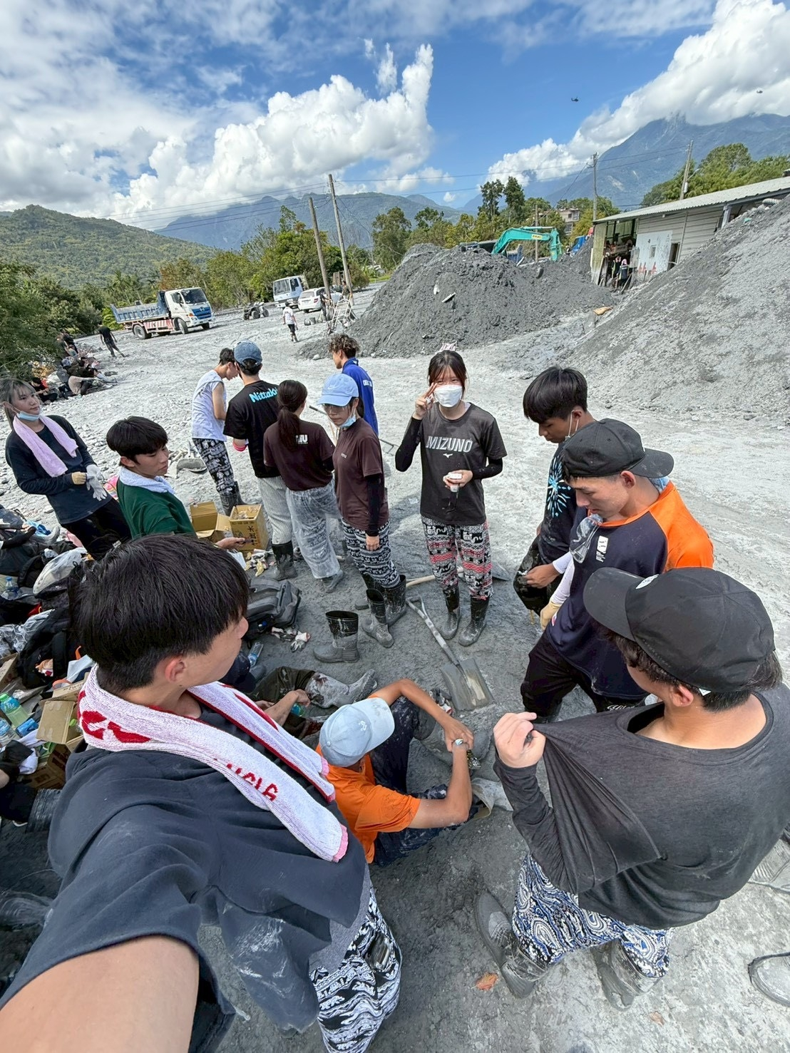 臺師大師生挺進花蓮光復鄉投入第一線災後清理與重建