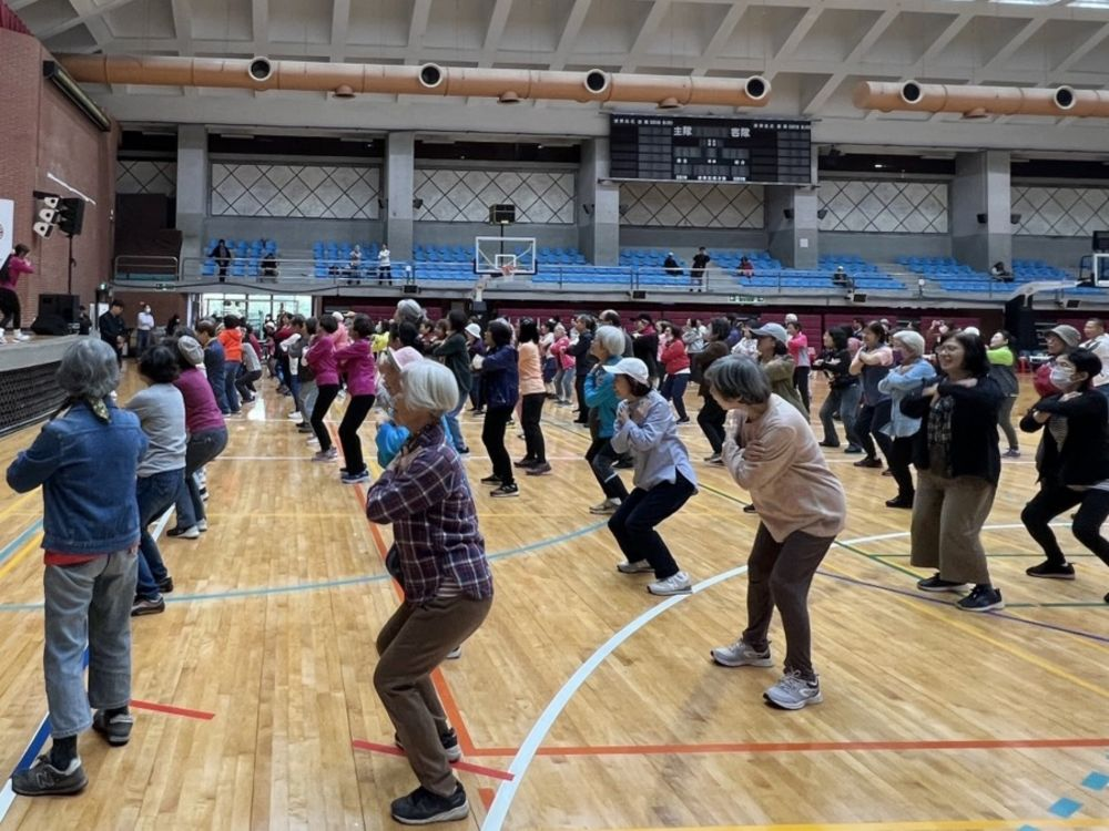 長者在友善場域中展現活力與自信